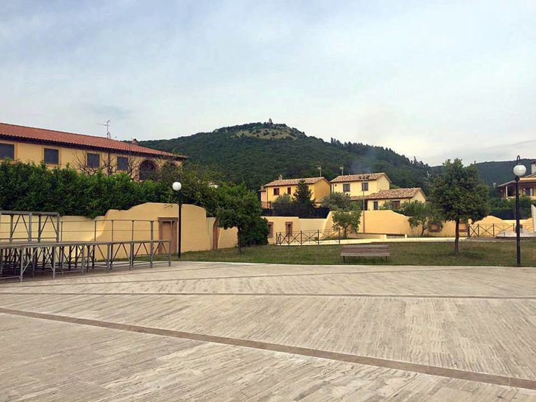 guardea piazza