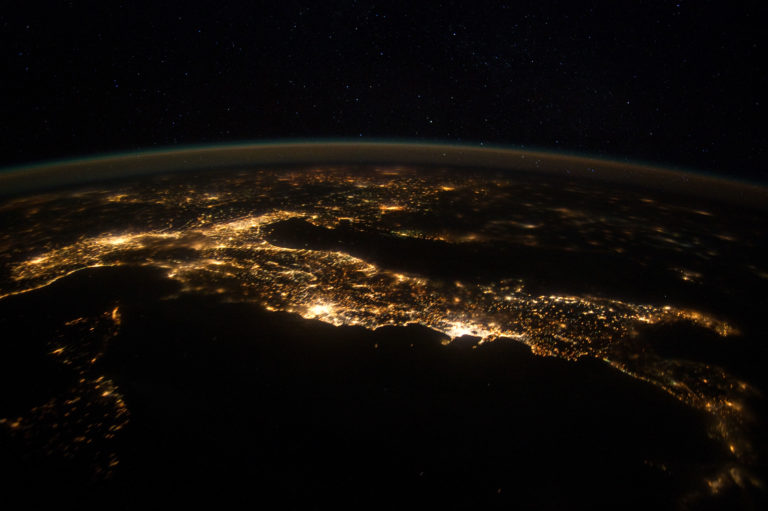 Gennaio 2012 ISS Italia 626112main_iss030e074777