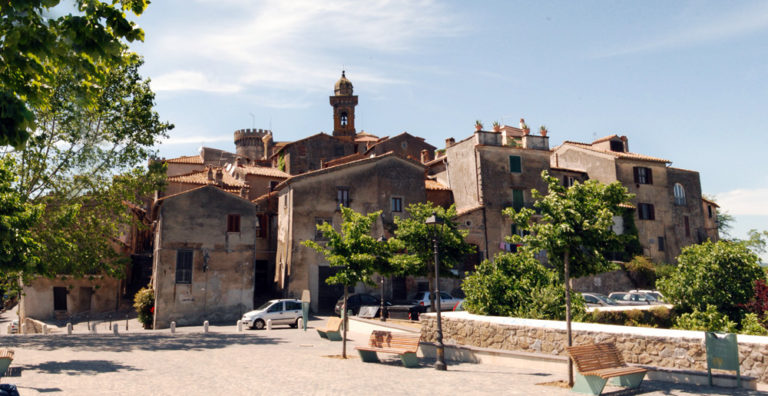 vista-dalla-sentinella-sul-borgo