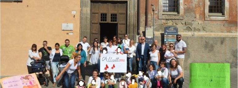 ll-sindaco-mazzola-con-il-gruppo-di-mamme-protagoniste-del-girotondo
