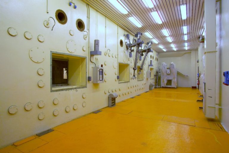Impianto ITREC di Rotondella - Telemanipolatori