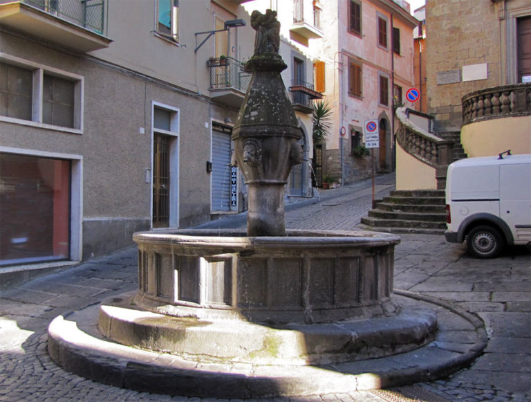 fontana della crocetta