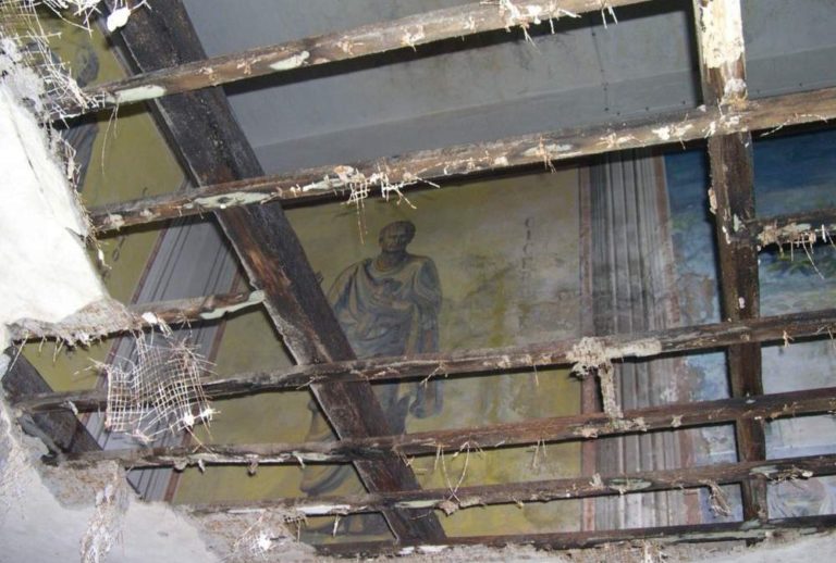gargana-soffitto-crollato