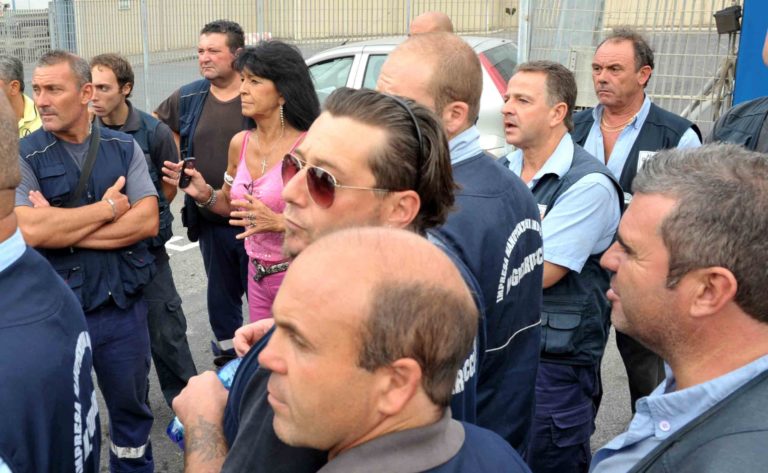 protesta operai guerrucci