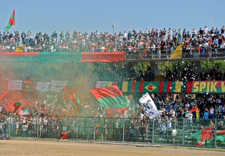 ternana-tifosi