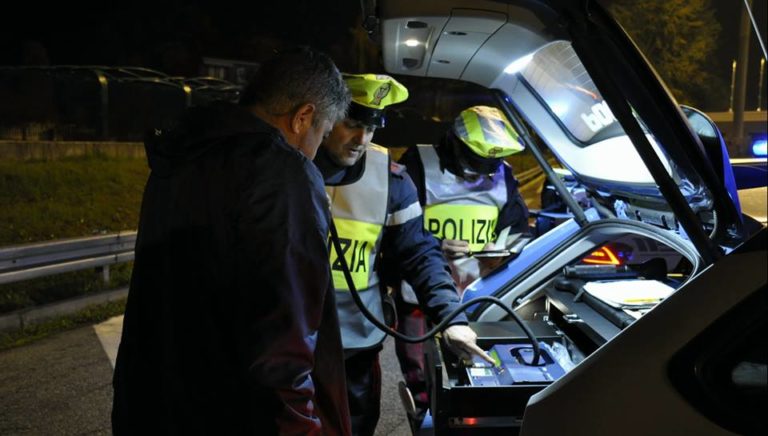 stragi del sabato sera test alcolemico polizia stradale