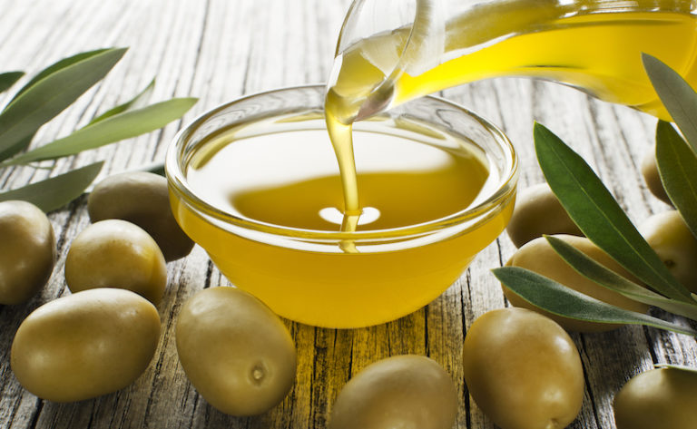 olio-di-oliva-usi-alternativi