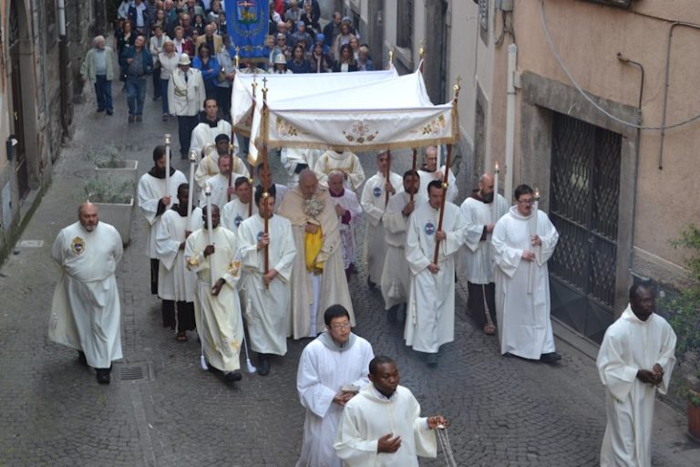 processione