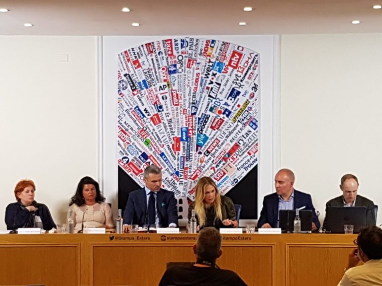 revenge porn conferenza2