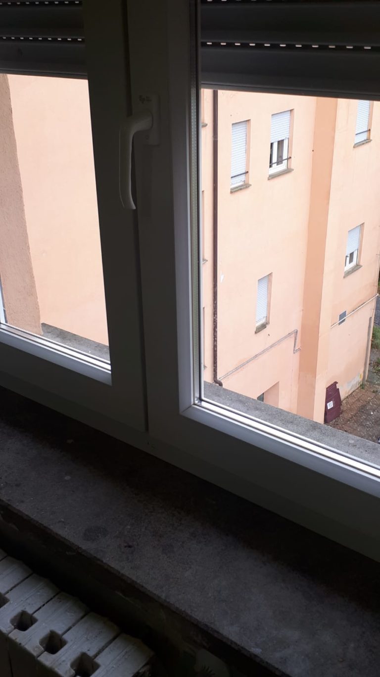 Finestra senza grate