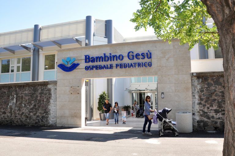 ats-parcheggi-ospedale-bambino-gesu