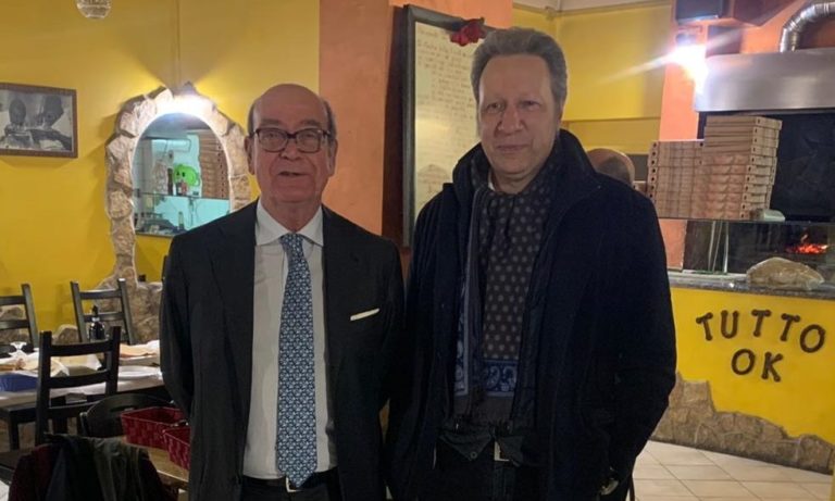 Edgardo Azzopardi con John Portelli