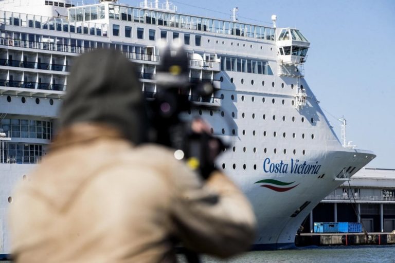 Costa Victoria2