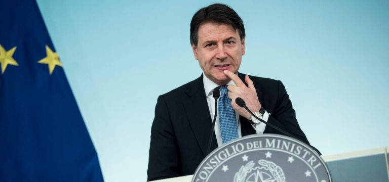 conte_premier_chigi_conferenza_coronavirus_lapresse_2020