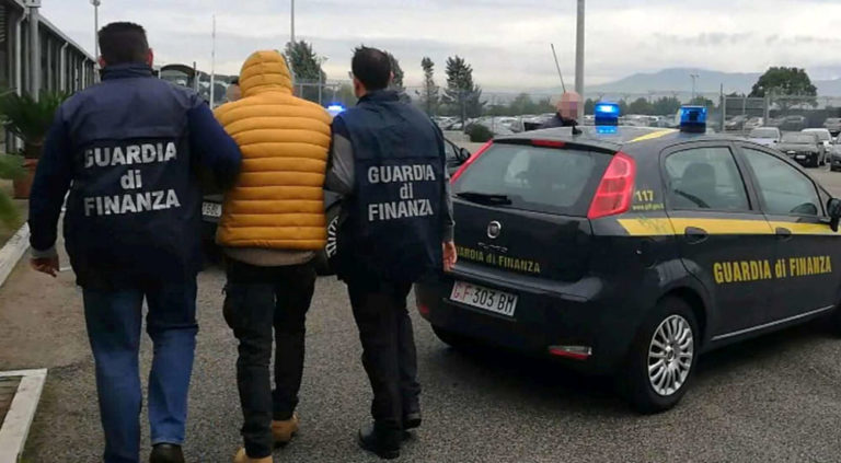 arresti guardia di finanza