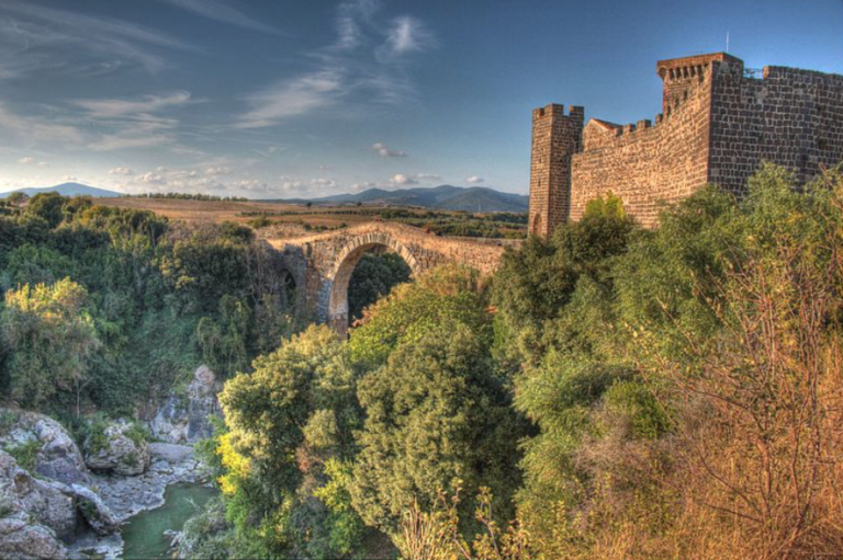 Castello di Vulci