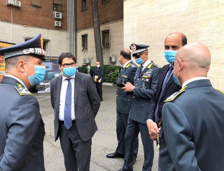 Coronavirus: Zingaretti visita Gdf per avvio test sierologici nel Lazio - foto 2