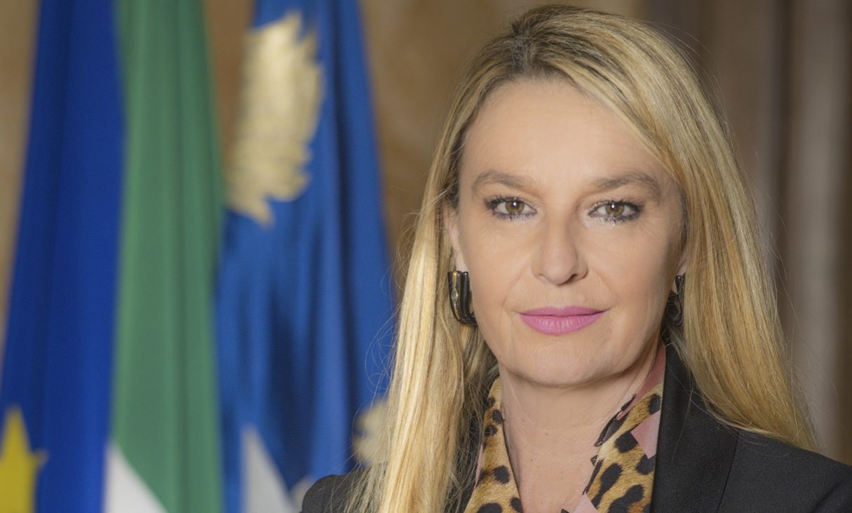 Il Sottosegretario alla Difesa Senatrice Stefania Pucciarelli