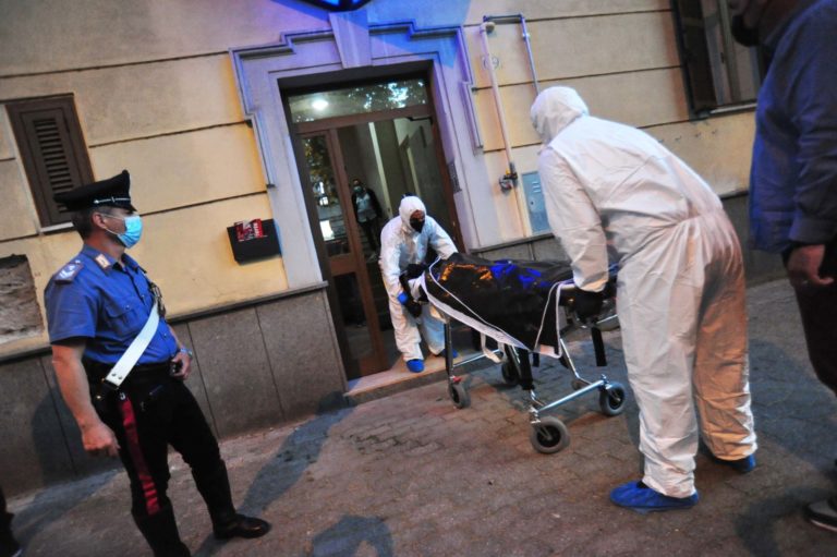 carabinieri-donna-trovata-morta-2