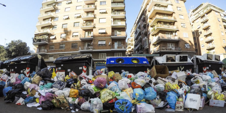 rifiuti roma