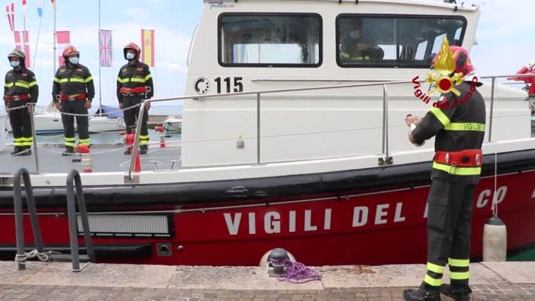 soccorso navale antincendio