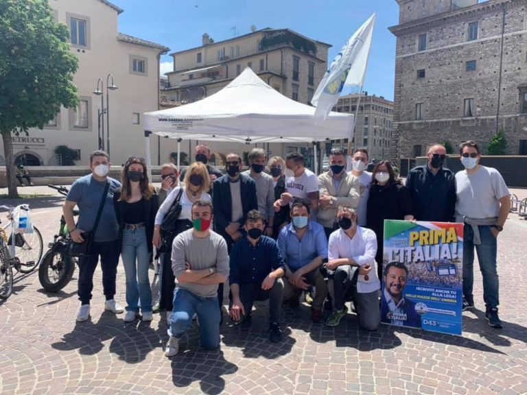 Gazebo Lega raccolta firme