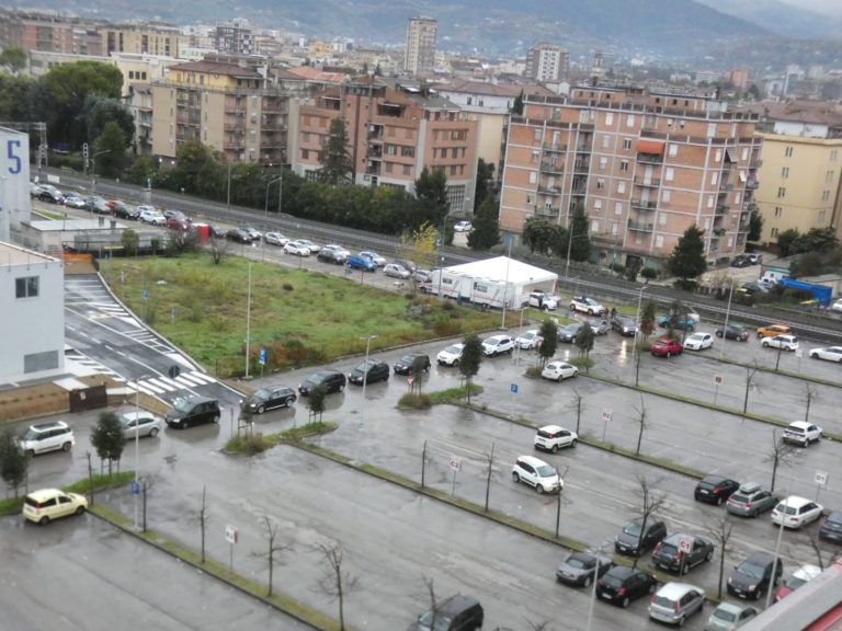 Covid Terni, M5S: “caos tamponi, Comune e Regione raddoppino gli operatori”