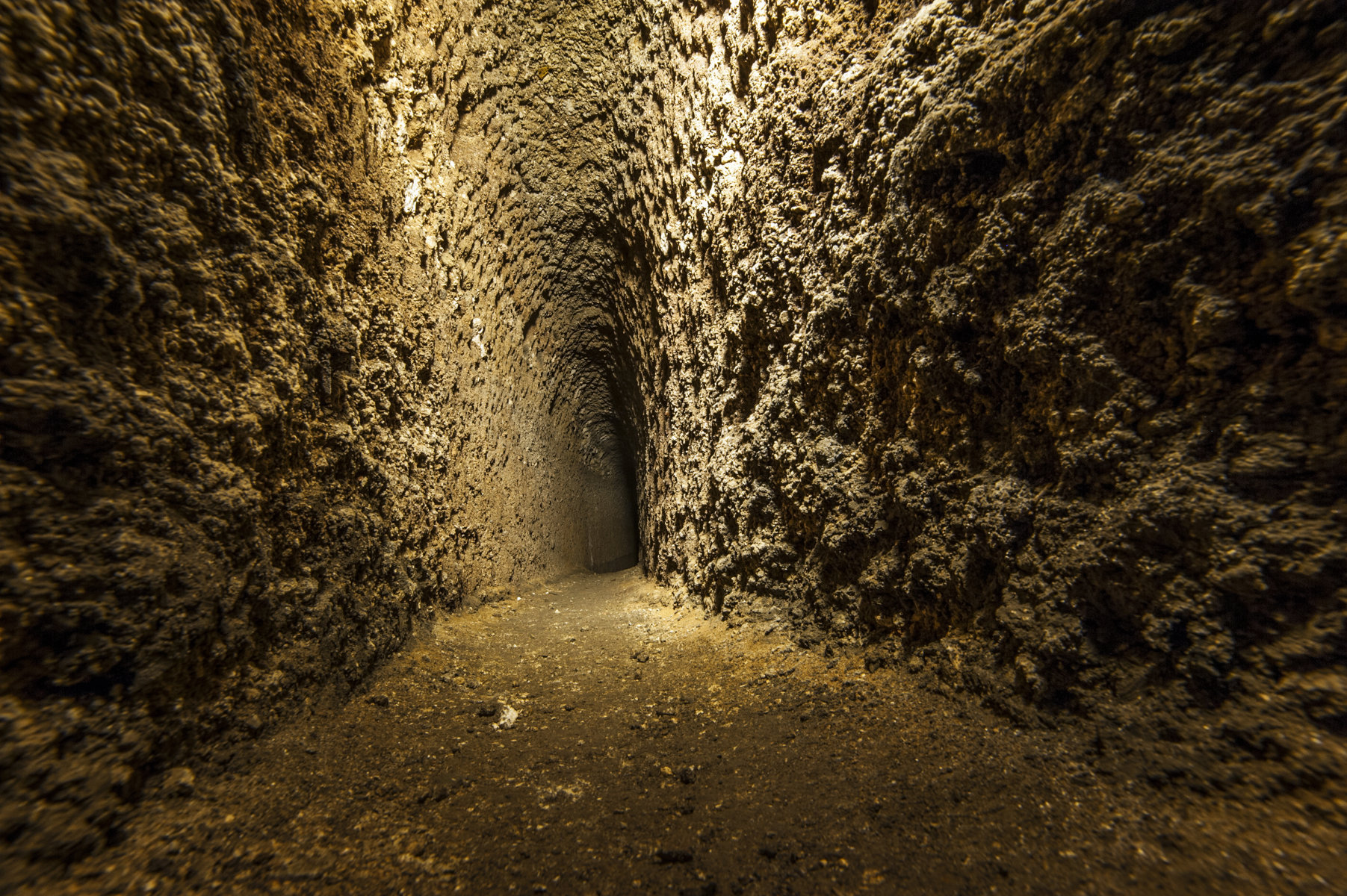 CUNICOLO ETRUSCO, VITERBO SOTTERRANEA