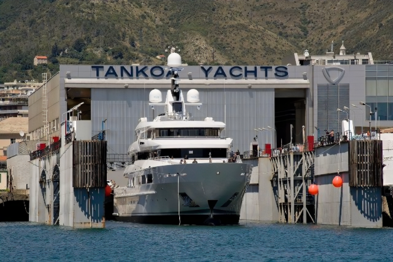 Tankoa Yacht