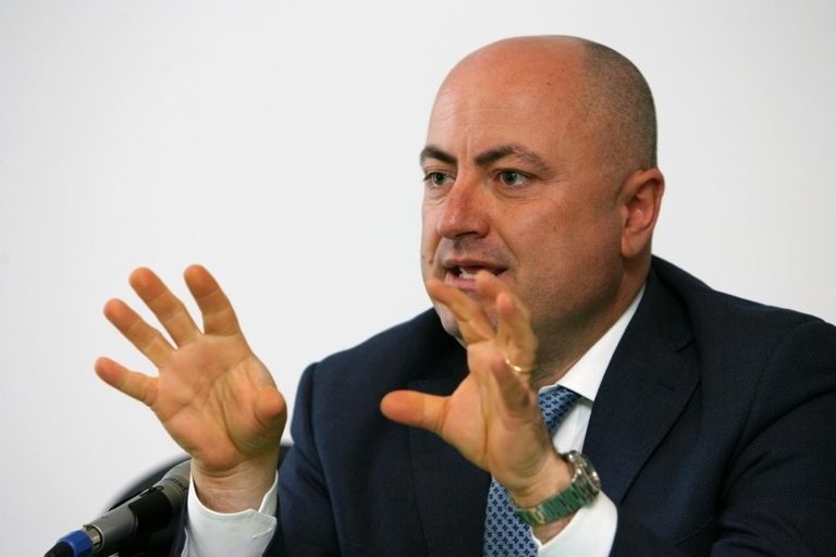nicola ottaviani parla