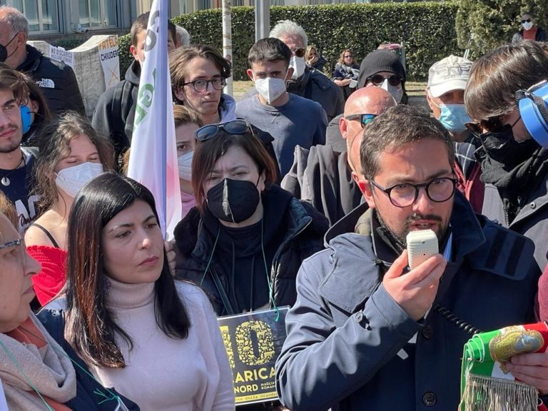 protesta pisana regione scuola rifiuti magliano 12
