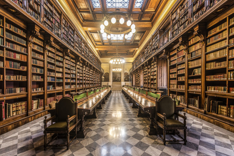 La sala della Crociera e la Biblioteca al Collegio Romano