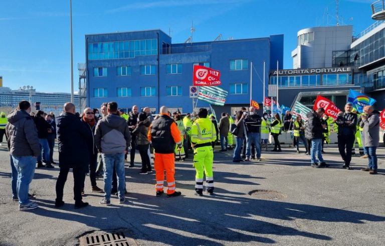 port-mobility-protesta-lavoratori-2