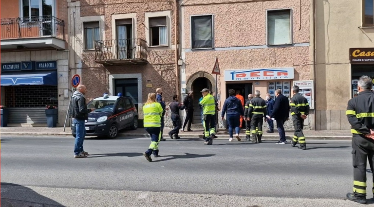 vetralla barricato in casa