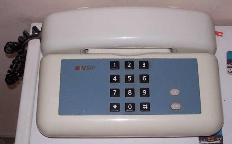 1280px-Sirio_(telefono)