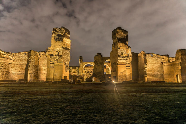 Terme-di-Caracalla-notte
