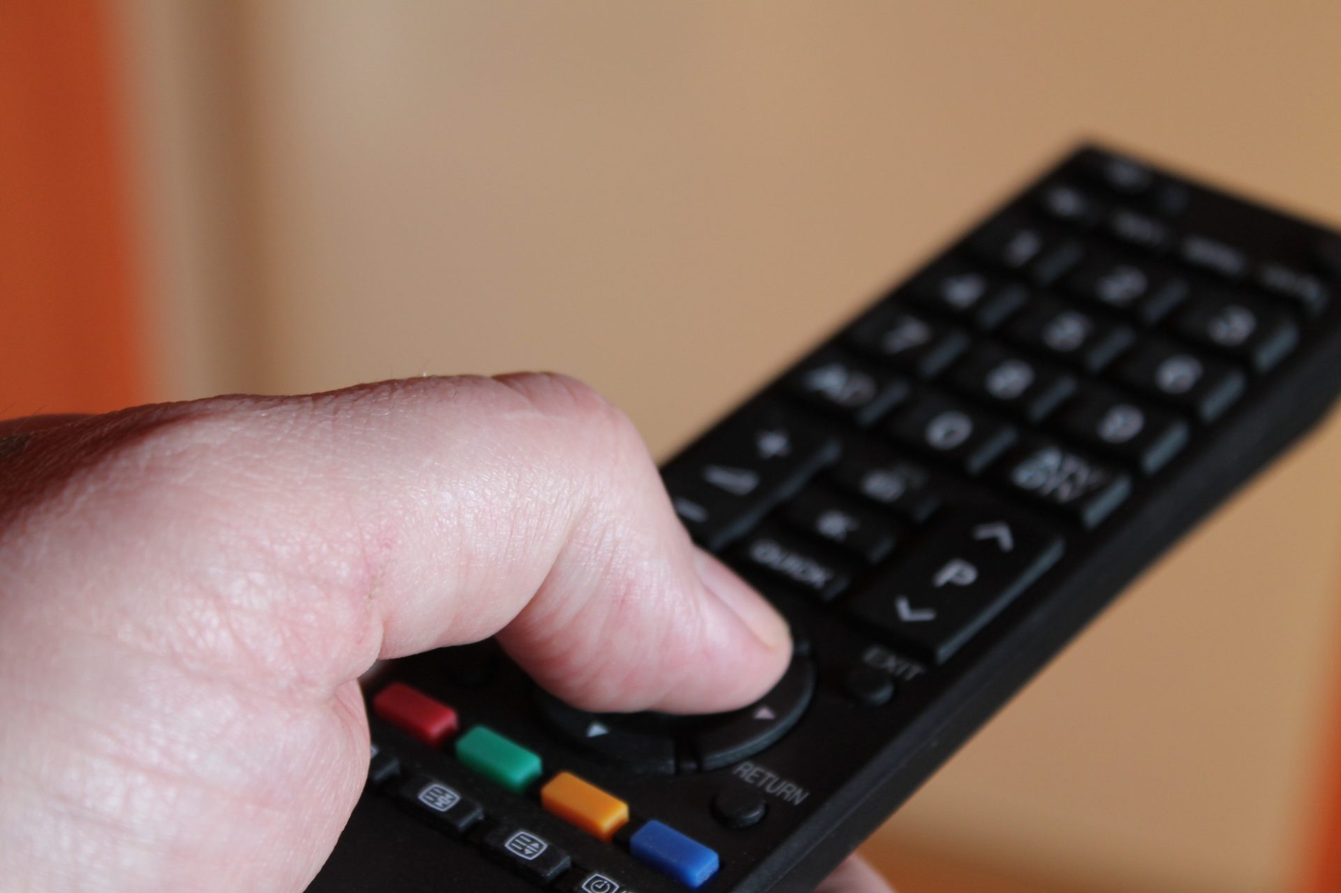 hand-technology-finger-gadget-tv-mobile-phone-remote-control-multimedia-computer-keyboard-turn-on-1343622