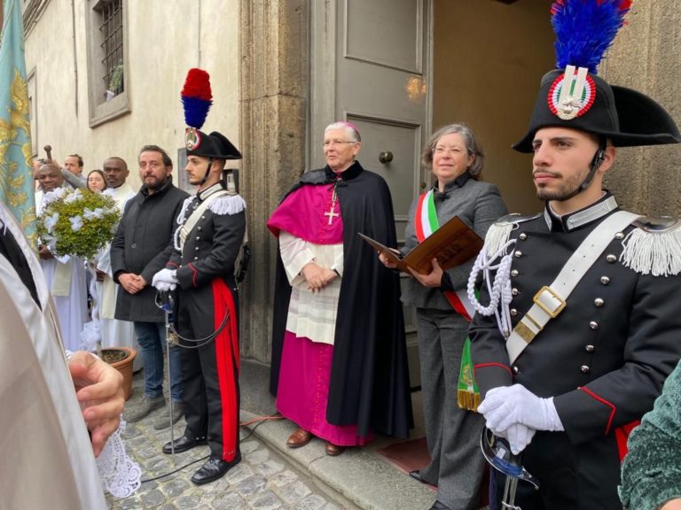 ACQUAPENDENTE_VESCOVO_PIAZZA_1