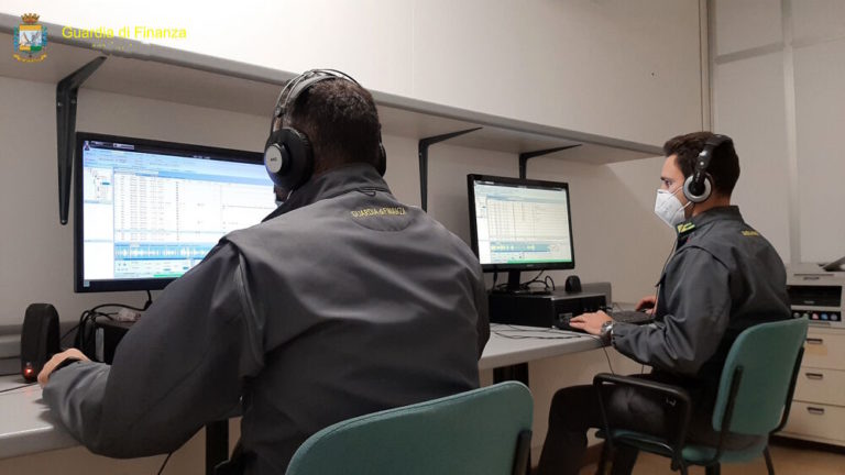 guardia di finanza intercettazioni