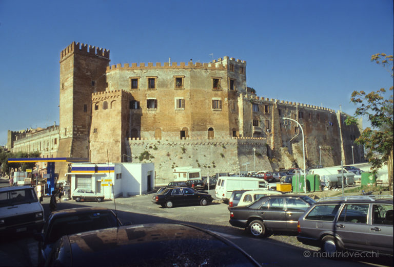 montalto-di-castro-palazzo-farnese
