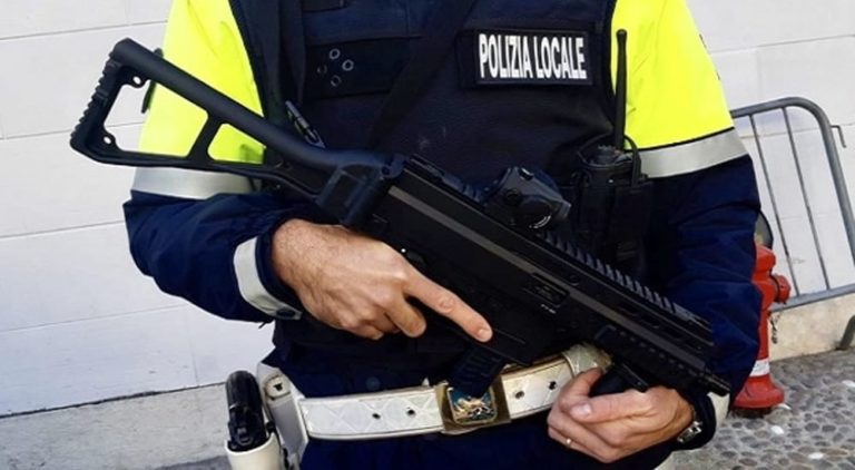 Arma polizia locale