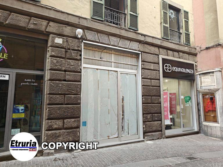 negozi chiusi viterbo