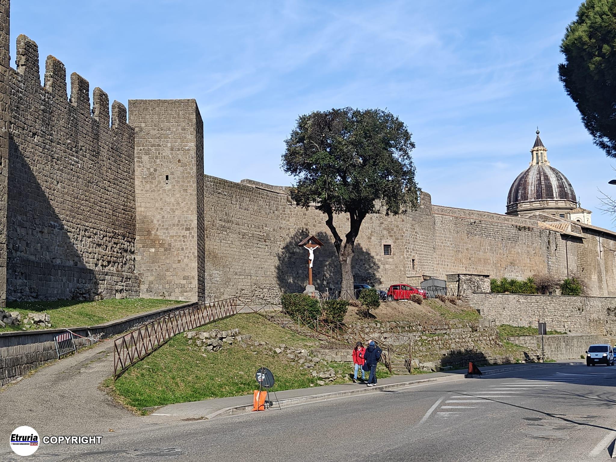 palazzo federico ii viterbo raniero capocci