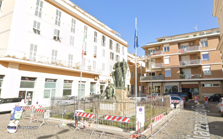 Piazza degli Eroi civitavecchia