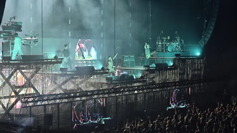 SUBSONICA