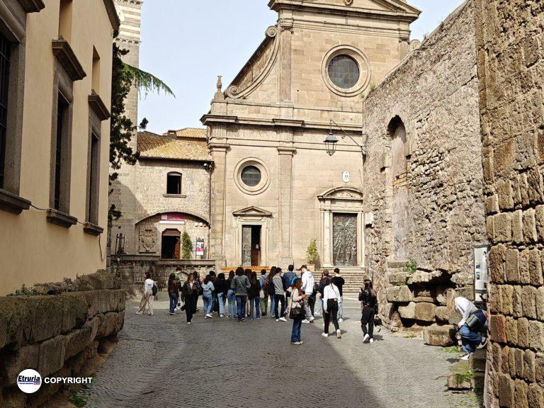 piazza del duomo san lorenzo viterbo