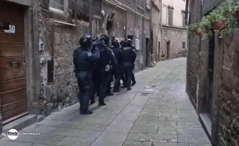 blitz polizia bagnaia mafia turca