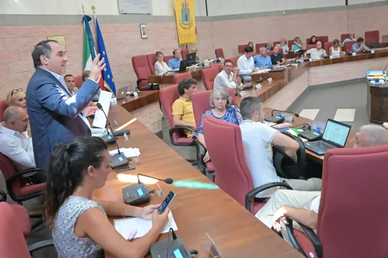 nuovo-consiglio-civitavecchia-grasso-jpg