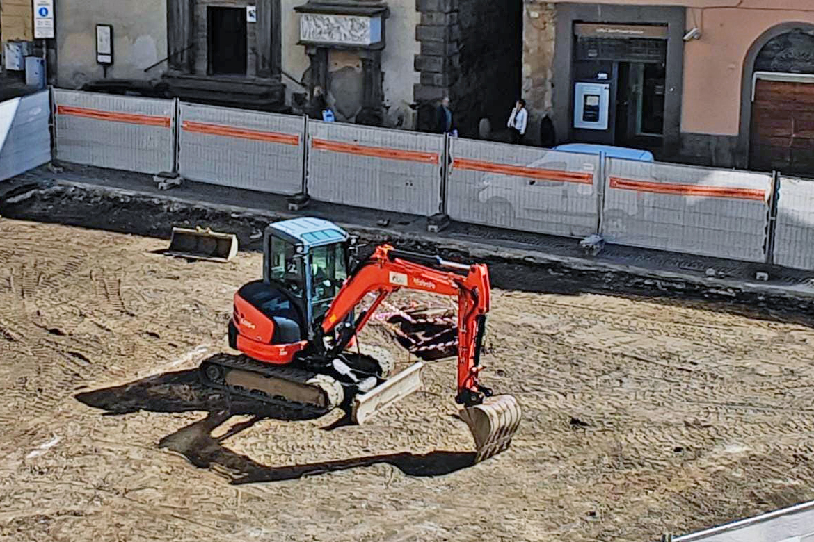 Viterbo lavori piazza del Comune