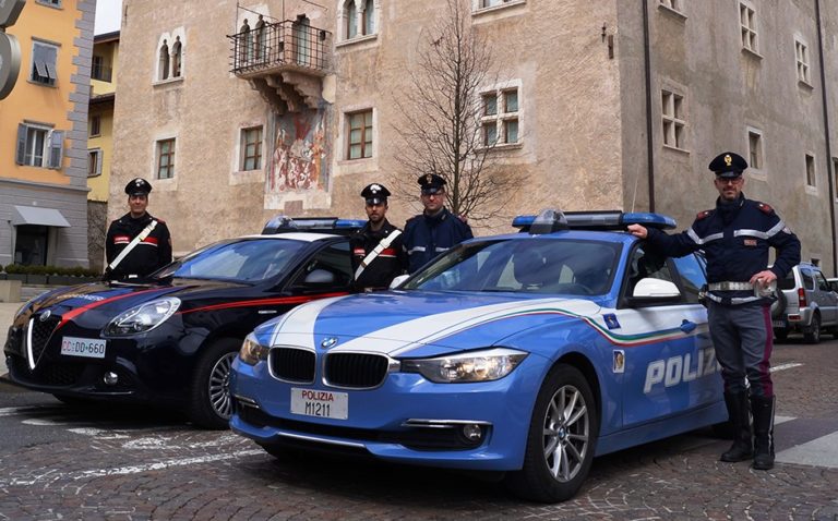 Carabinieri e polizia